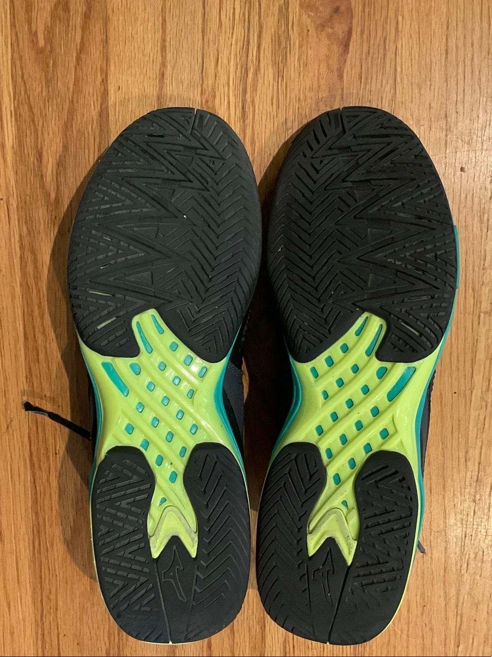 Mizuno Enerzy Wave Exceed Tour 6 Tennis Shoes - Neon Yellow & Teal Accents